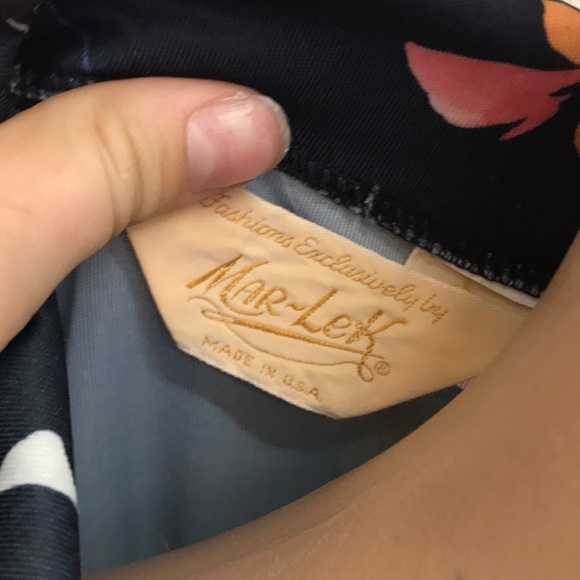 Women’s MARLEK Button down shirt size medium? - Picture 3 of 6